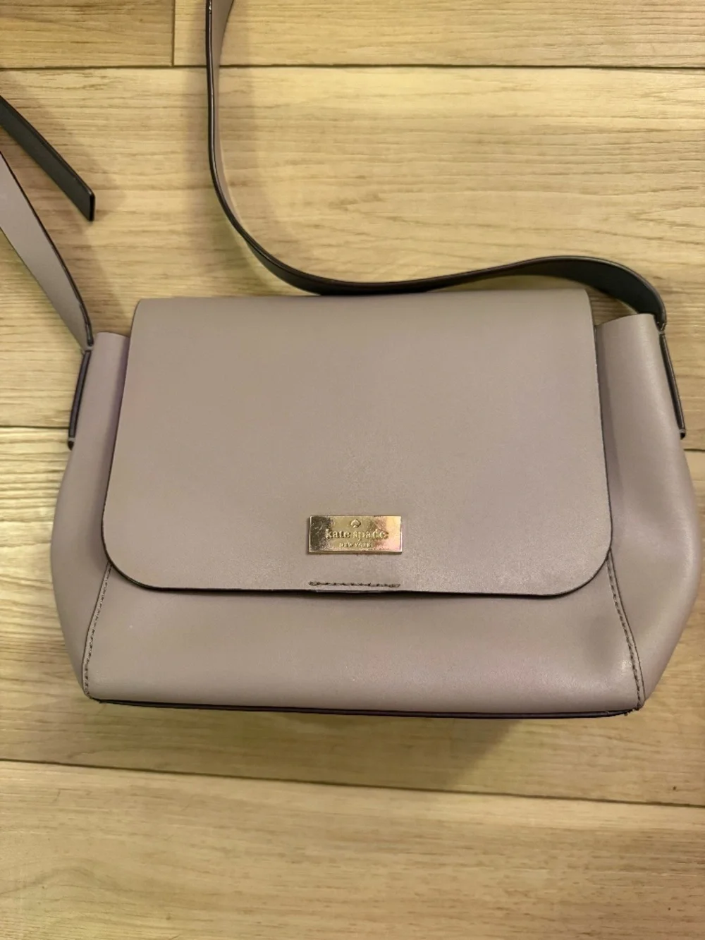 Kate Spade New York Taupe Leather Crossbody Shoulder Bag Flap Purse